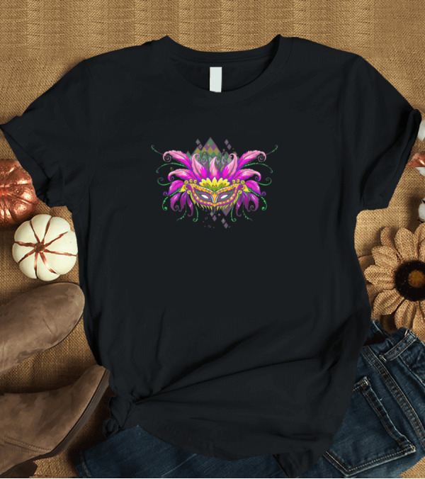 T-Shirt: Mardi Gras Eye Mask with Feathers and Diamonds Louisiana Festival T-Shirt Mardi Gras Eye Mask with Feathers and Diamonds Louisiana Festival T-Shirt