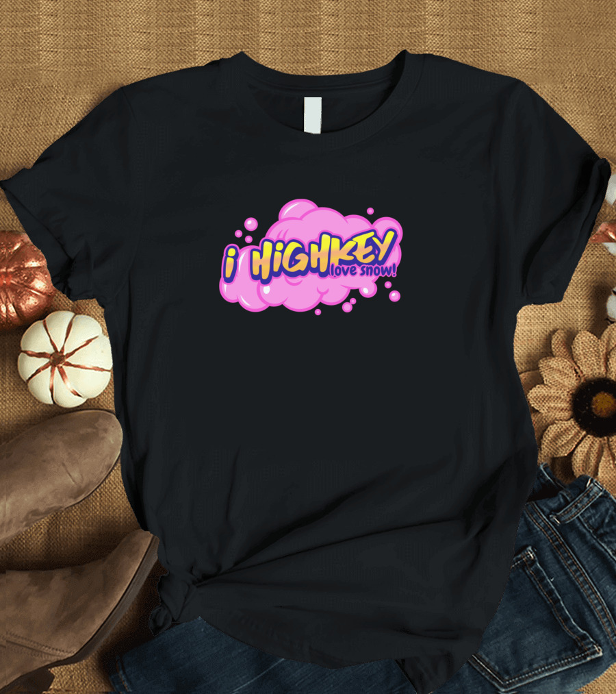 I Highkey Love Snow Pink Cloud Comic T-Shirt