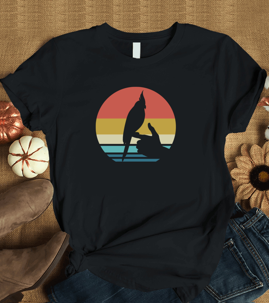 Vintage Retro Cockatiel Bird Silhouette on Rainbow Sunset Circle T-Shirt
