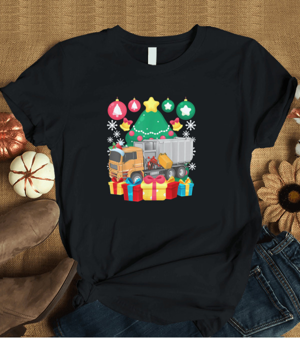 T-Shirt: Garbage Truck Christmas Tree Lights with Festive Ornaments and Presents T-Shirt Garbage Truck Christmas Tree Lights with Festive Ornaments and Presents T-Shirt