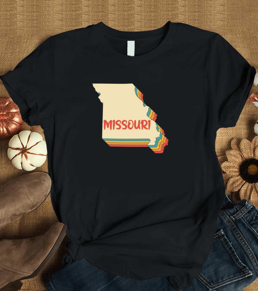 Missouri Map Outline Vintage Retro Mo Home State Multicolor Layers T-Shirt