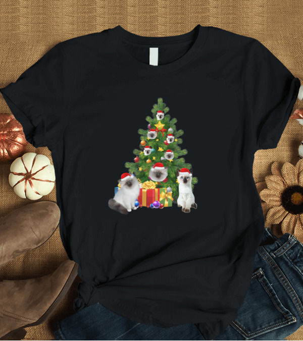 T-Shirt: Christmas Tree Featuring Siamese Cats with Santa Hats and Presents T-Shirt Christmas Tree Featuring Siamese Cats with Santa Hats and Presents T-Shirt