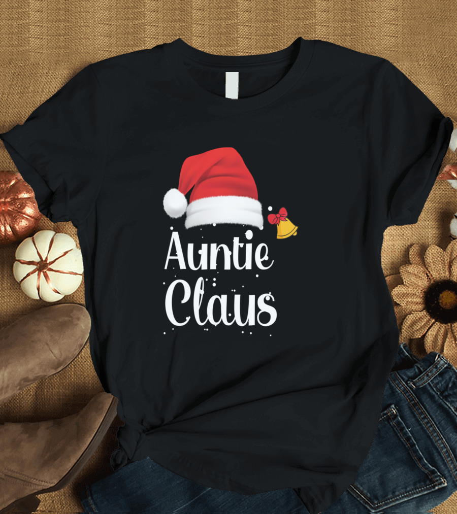 Auntie Claus Santa Hat Bell Christmas T-Shirt