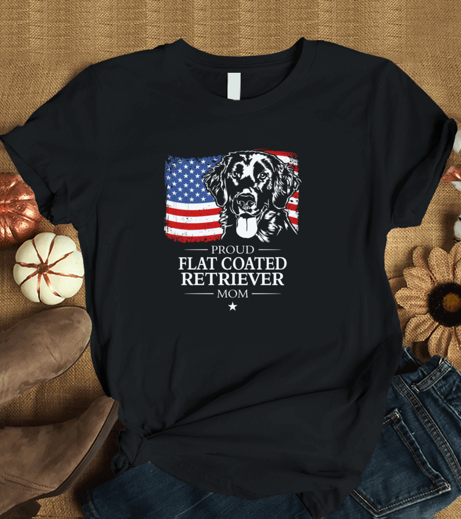 Proud Flat Coated Retriever Mom with American Flag Dog Lovers T-Shirt