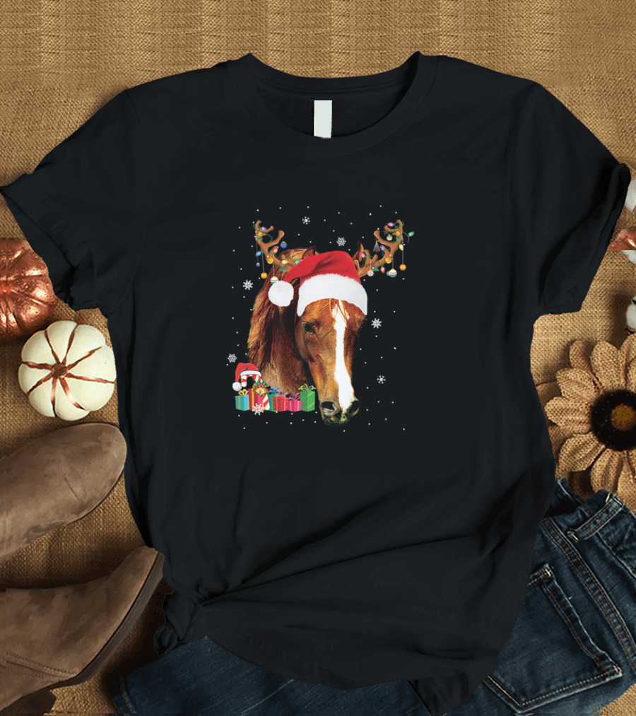 Horse Santa Christmas Reindeer Funny Horse Festive Antlers Gifts Snowflakes T-Shirt