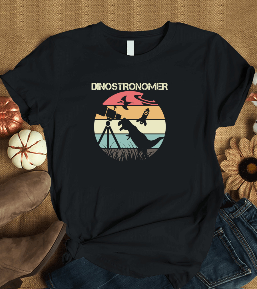 Dinostronomer Dinosaur Telescope Rocket Pterodactyl Sunset Vintage Space Universe T-Shirt