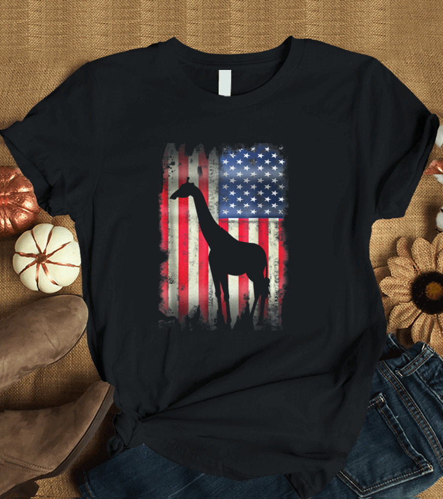 Vintage American Flag Silhouette Giraffe USA Animal T-Shirt