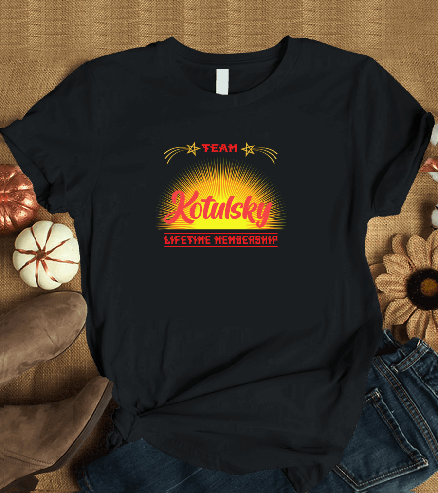 Team Kotulsky Lifetime Membership Sunburst Yellow Red Stars T-Shirt