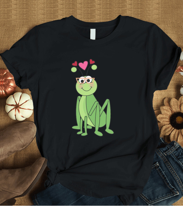 T-Shirt: Cute Grasshopper With Sunglasses and Hearts T-Shirt Cute Grasshopper With Sunglasses and Hearts T-Shirt