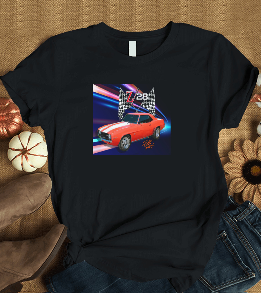 Z 28 Camaro Racing with Checkered Flags American Muscle Car T-Shirt