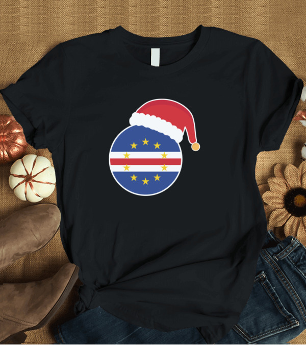 T-Shirt: Cape Verde Flag with Santa Hat Christmas T-Shirt Cape Verde Flag with Santa Hat Christmas T-Shirt