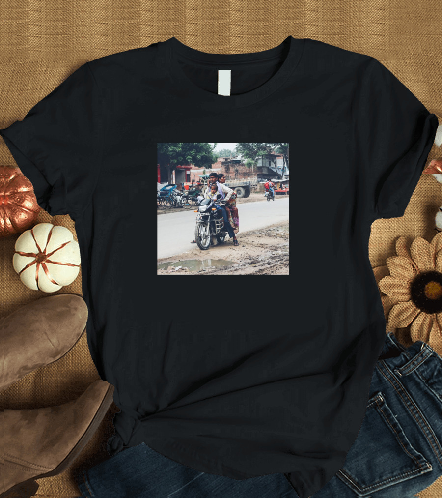 India Lifestyle Motorcycle Road Scene T-Shirt