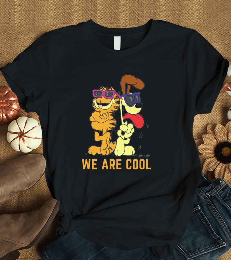 Garfield and Odie We Are Cool Glasses T-Shirt