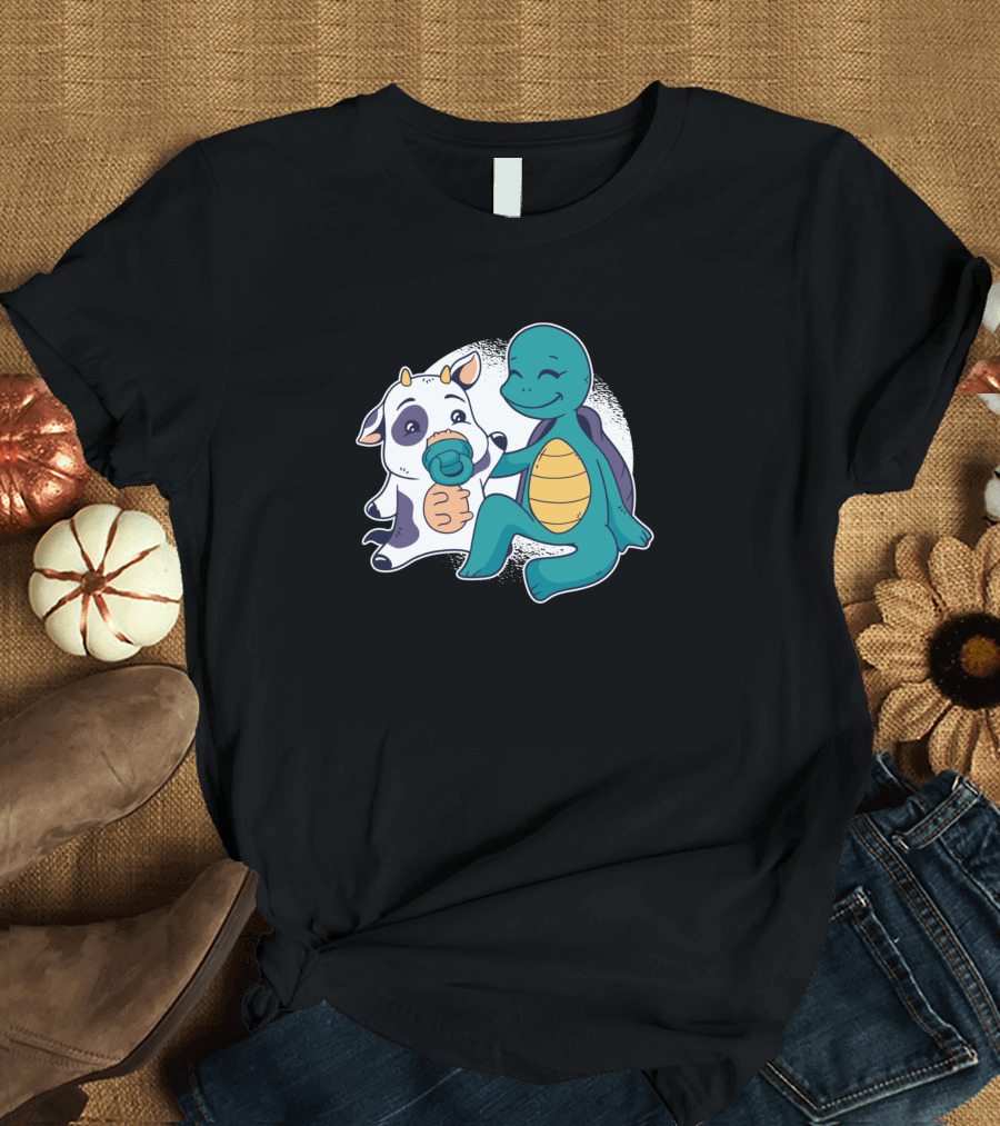 Baby Cow and Turtle Sharing a Muffin Companionship T-Shirt