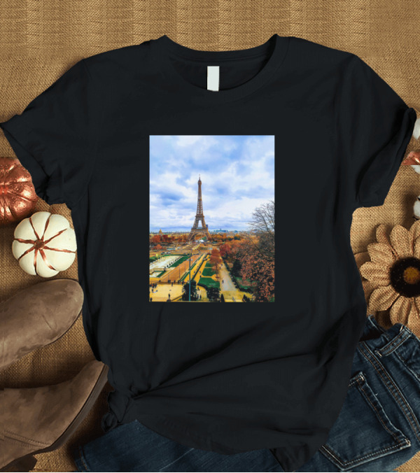 T-Shirt: Eiffel Tower Autumn View in Paris France T-Shirt Eiffel Tower Autumn View in Paris France T-Shirt
