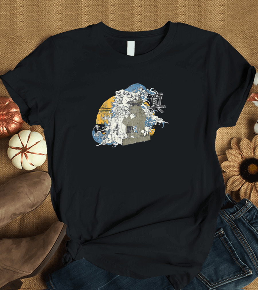 Foo Dog Oriental Chinese Guardian Lion with Waves and Symbol Text T-Shirt