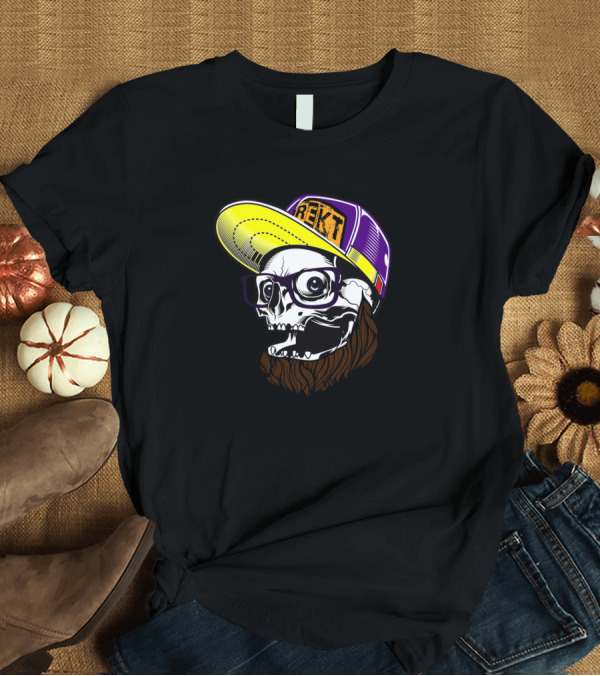 T-Shirt: Rekt Skull with Cap Podcast Chamber T-Shirt Rekt Skull with Cap Podcast Chamber T-Shirt