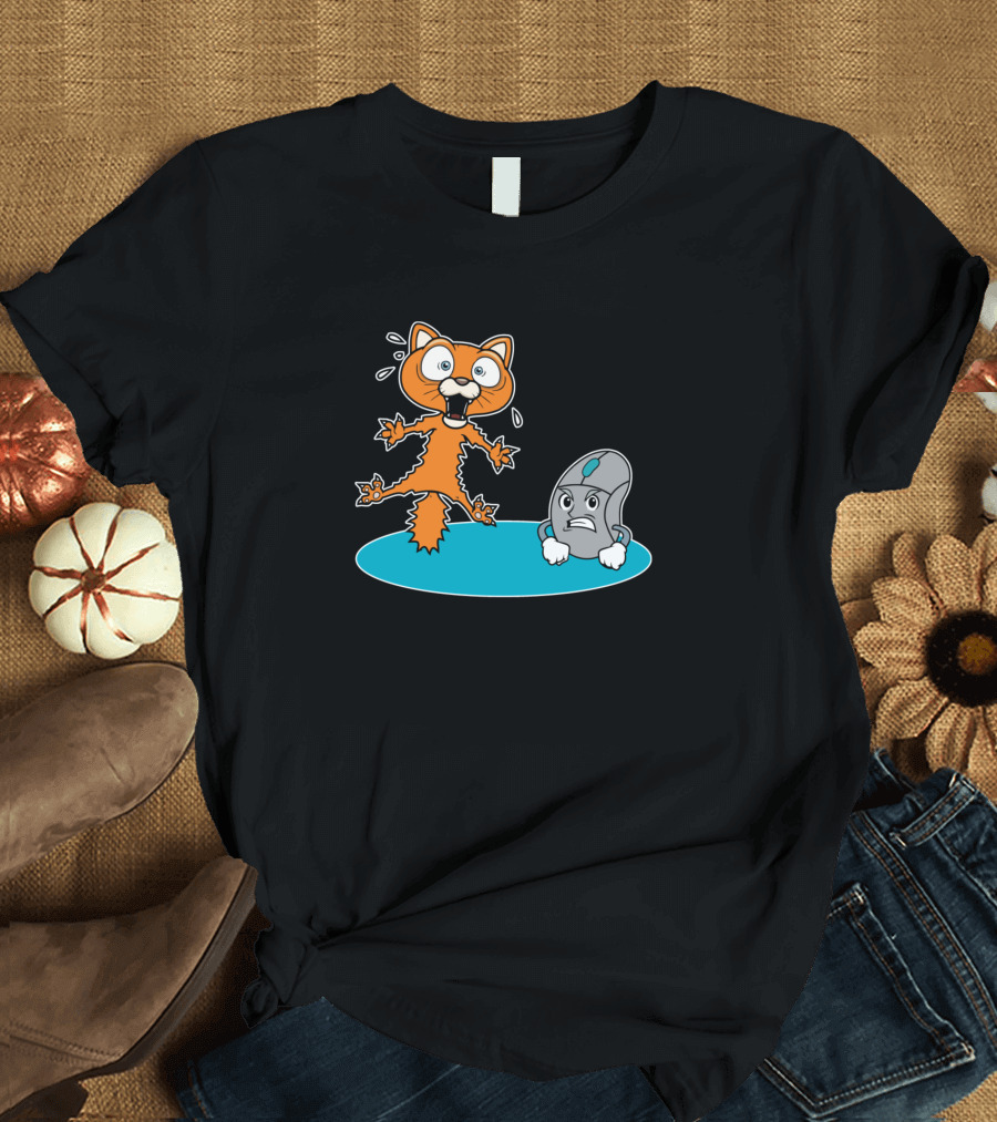 Computer Nerd Cat Funny Wet Surprise with Alarmed Mouse T-Shirt