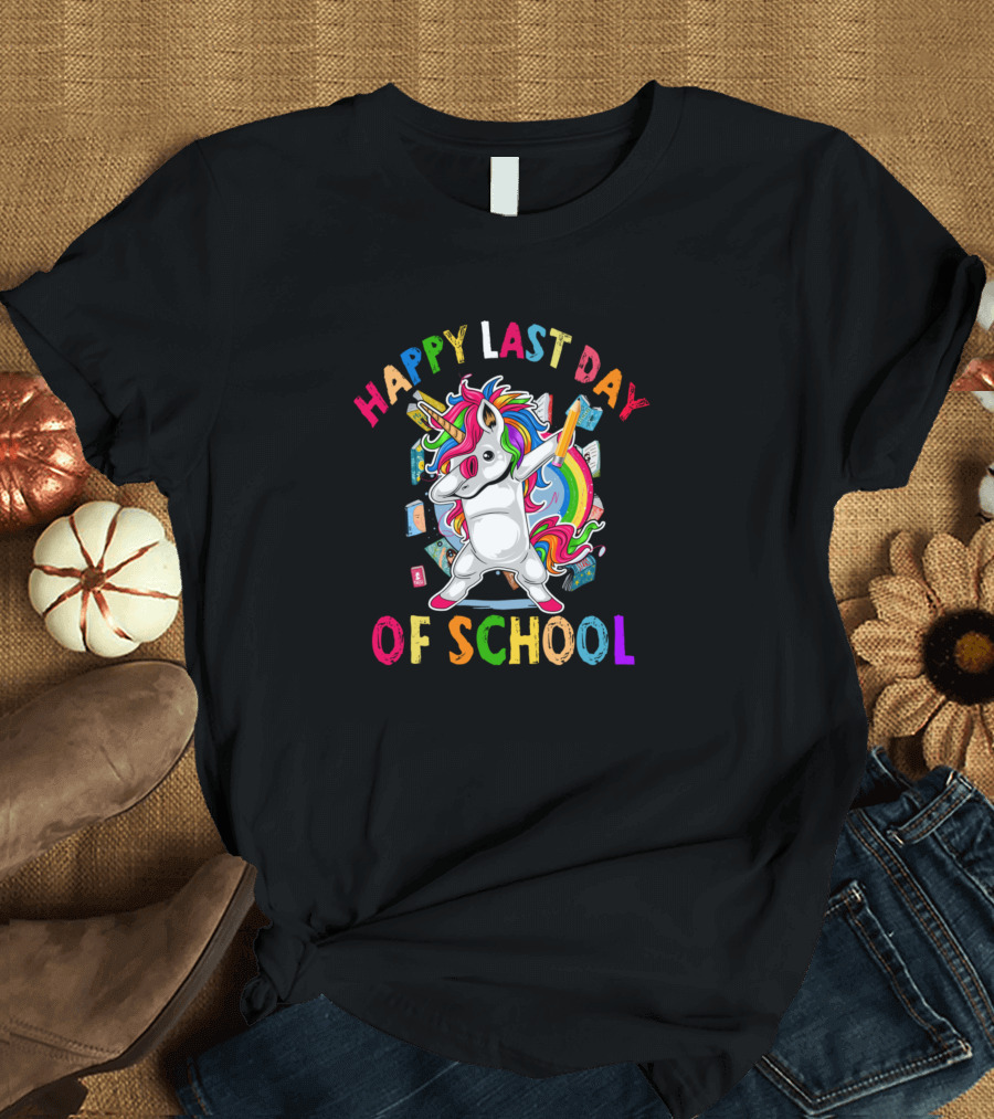 Happy Last Day Of School Unicorn Dabbing With Rainbow Books T-Shirt