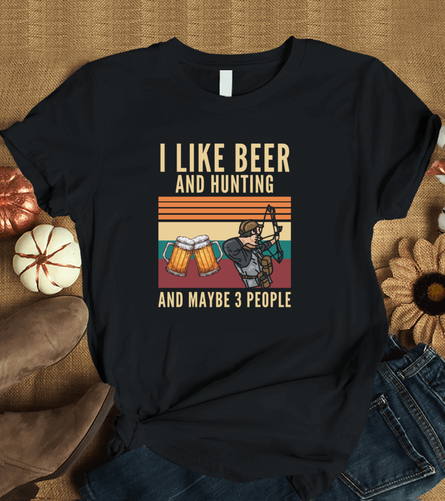 I Like Beer And Hunting Archer With Beer Mugs And Maybe 3 People T-Shirt