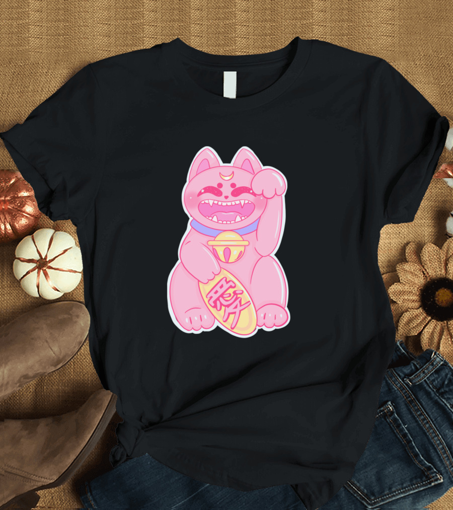 Love Maneki Neko Pink Lucky Cat Japan Charm T-Shirt