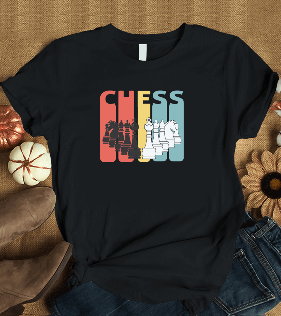 Chess Vintage King Queen Chess Player Retro Silhouette Pieces T-Shirt