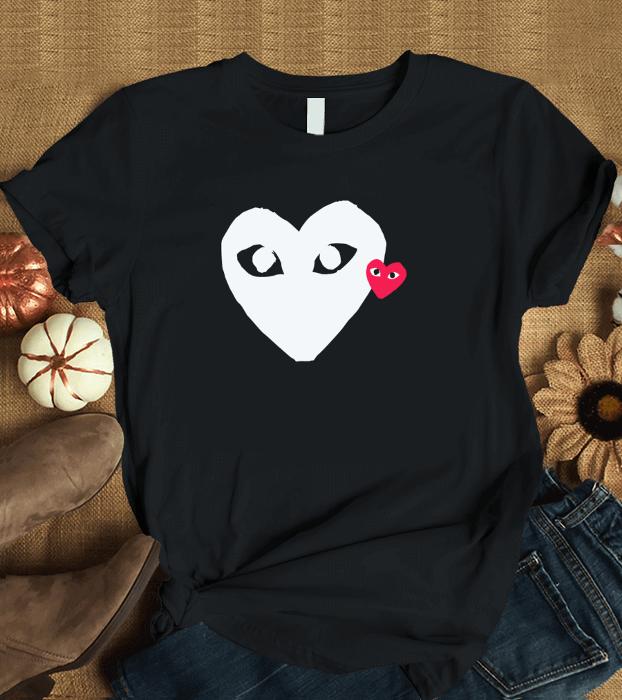 Comme Des Garcons Double Heart Eyes White Red T-Shirt