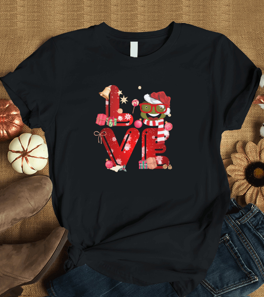 Love Pitbull Christmas Chameleon Santa Hat Gifts Candy Cane T-Shirt