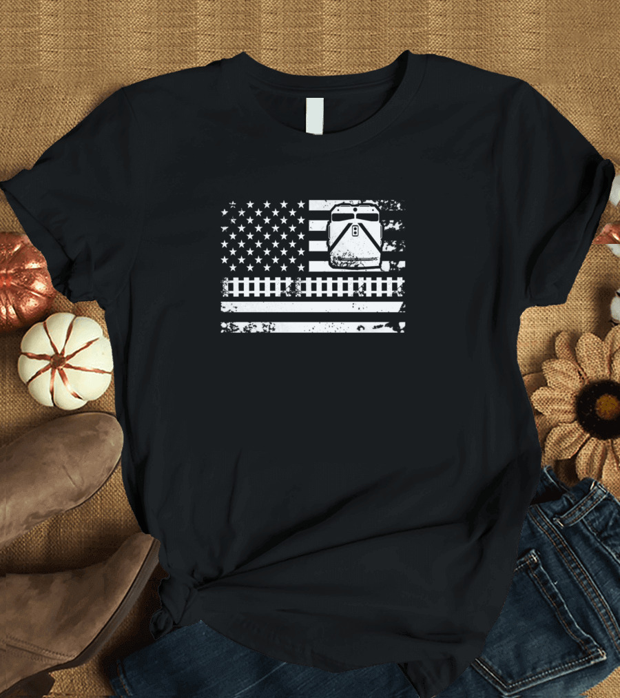 Retro Train Locomotive American Flag Stars Stripes T-Shirt