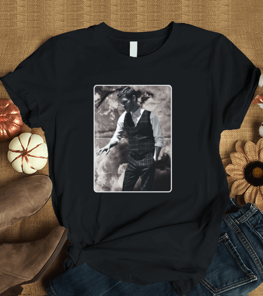 Stylish Gentleman Klaus Timeless Plaid Vest Charisma T-Shirt
