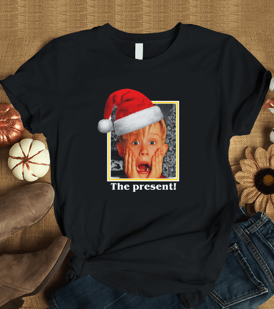 The Present Santa Surprise Home Alone Boy Reaction T-Shirt
