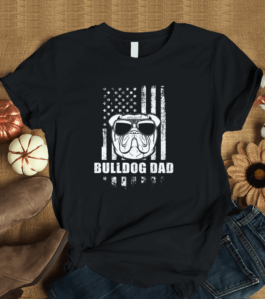 Bulldog Dad American Flag Cool Vintage T-Shirt