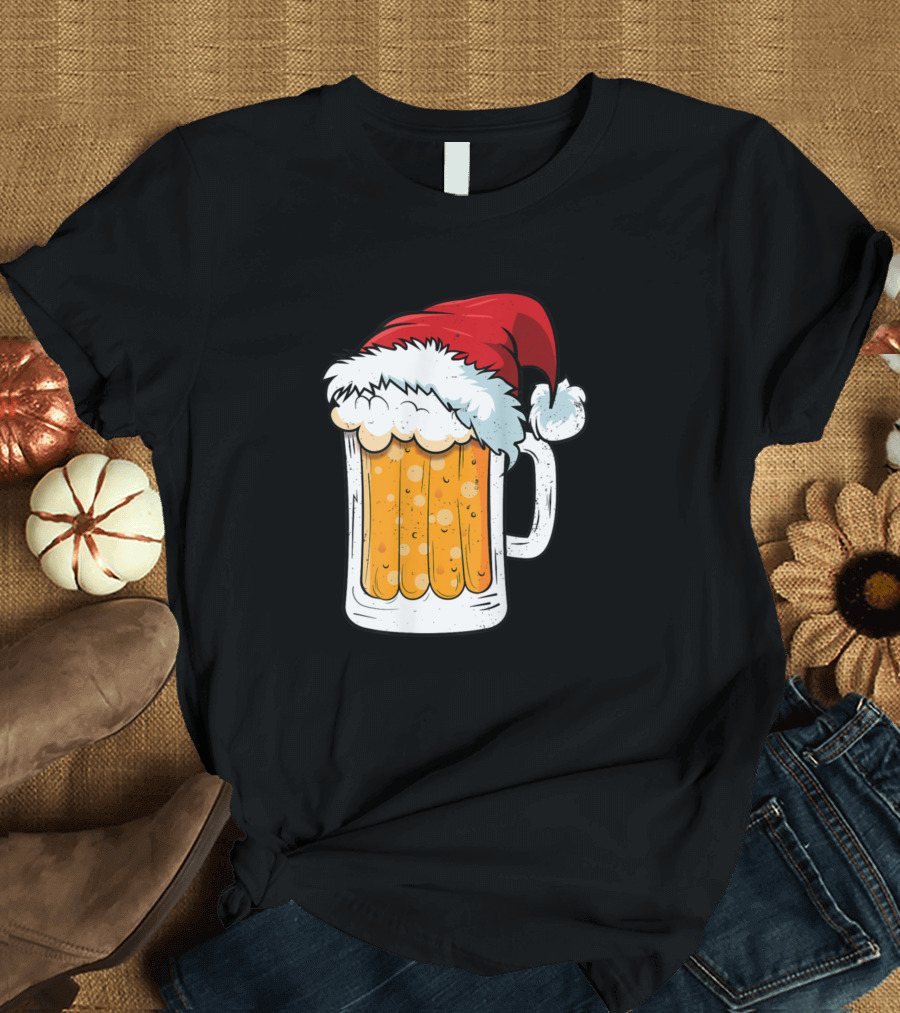 Christmas Santa Hat Beer Mug Men T-Shirt