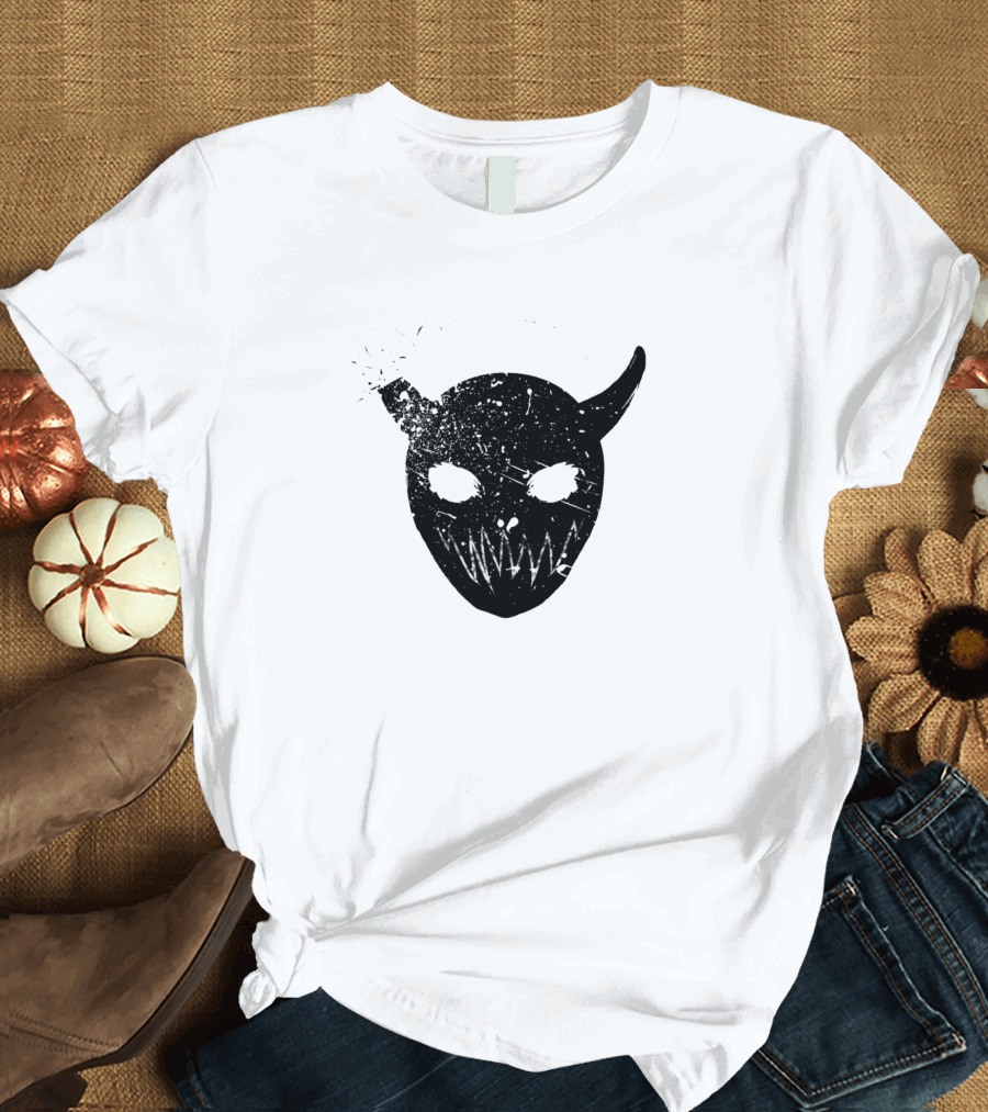 Cats Black Mask Demon Skull Grunge T-Shirt