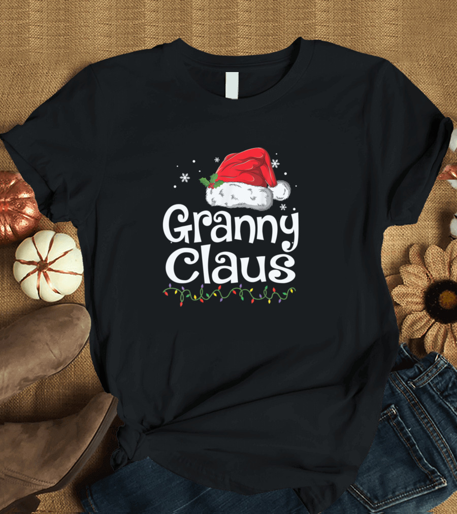 Granny Claus Santa Hat Christmas Lights Snowflakes T-Shirt