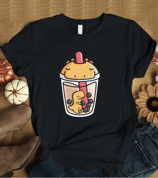 T-Shirt: Bubble Tea Cup with Adorable Kawaii Dinosaur and Boba Pearls T-Shirt Bubble Tea Cup with Adorable Kawaii Dinosaur and Boba Pearls T-Shirt