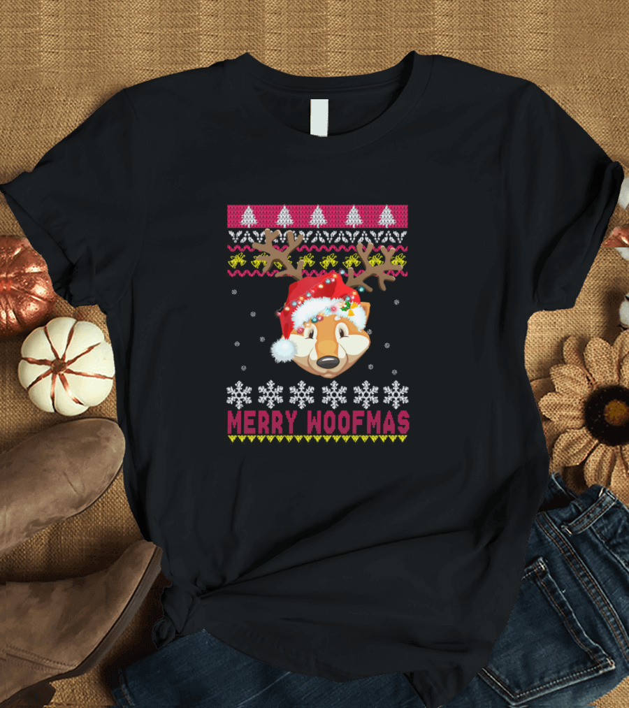 Merry Woofmas Finnish Spitz Reindeer Antlers Santa Hat Snowflakes T-Shirt