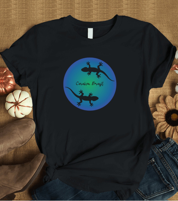 T-Shirt: Caraiva Brazil Gecko Circle on Blue Green Background T-Shirt Caraiva Brazil Gecko Circle on Blue Green Background T-Shirt