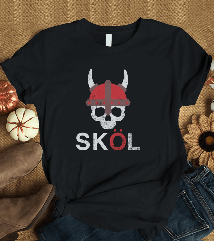 Viking Skol Skull Helmet Horns Nordic T-Shirt