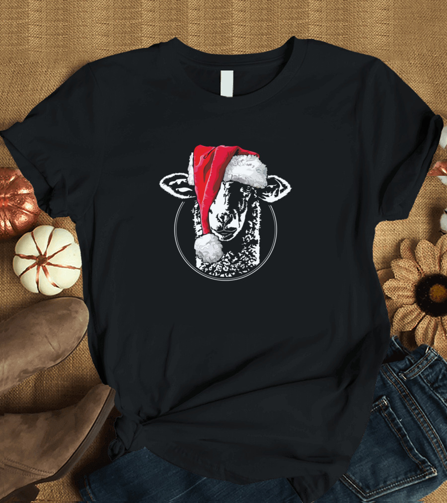 Funny Sheep Santa Hat Christmas Sheep Lover T-Shirt