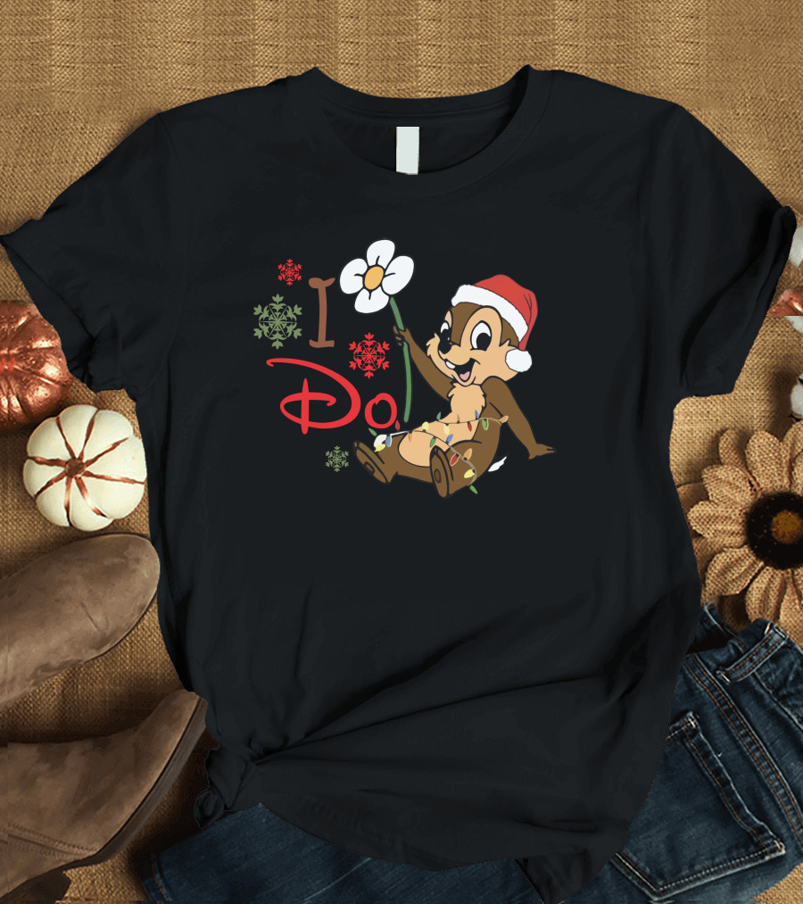 I Do Christmas Chipmunk Santa Hat Snowflakes Flower T-Shirt