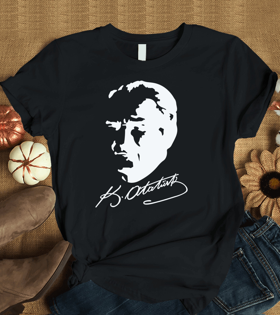 Ataturk K. Atatürk Signature T-Shirt