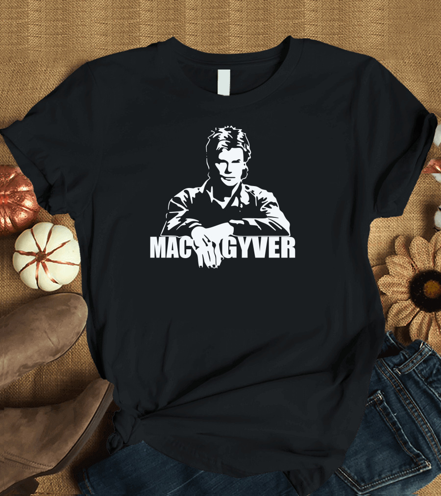 Mac Gyver Schwarz Retro Silhouette Iconic Series Character T-Shirt