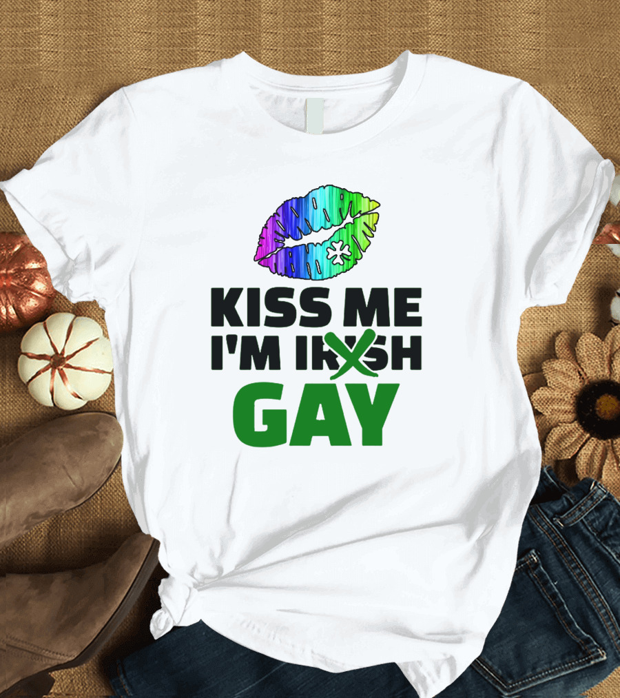 Kiss Me I'm Gay Irish Pride Rainbow Lips T-Shirt
