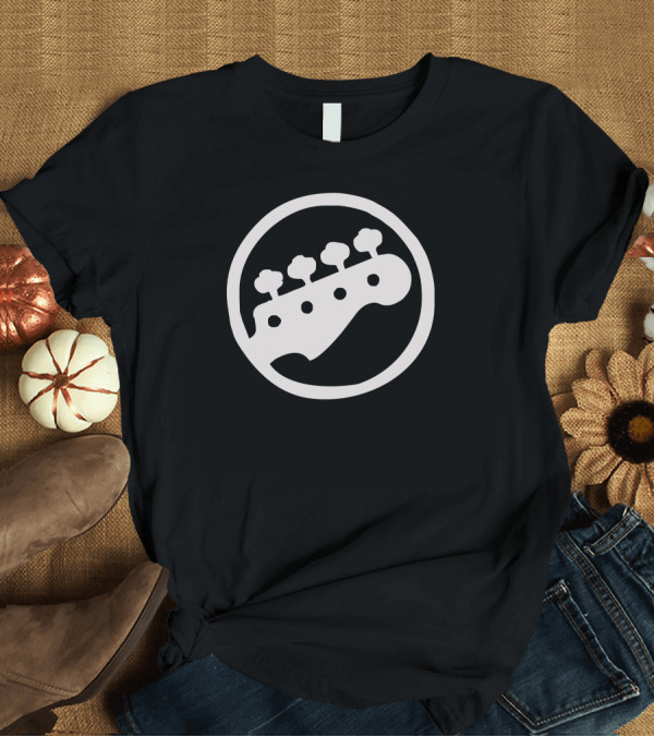 T-Shirt: Scott Pilgrim Vs The World Vintage Bass Guitar Rockband Movie T-Shirt Scott Pilgrim Vs The World Vintage Bass Guitar Rockband Movie T-Shirt
