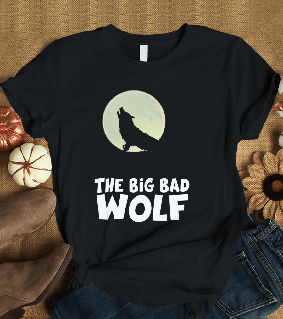 The Big Bad Wolf Howling at Moon with Flying Bat Halloween T-Shirt