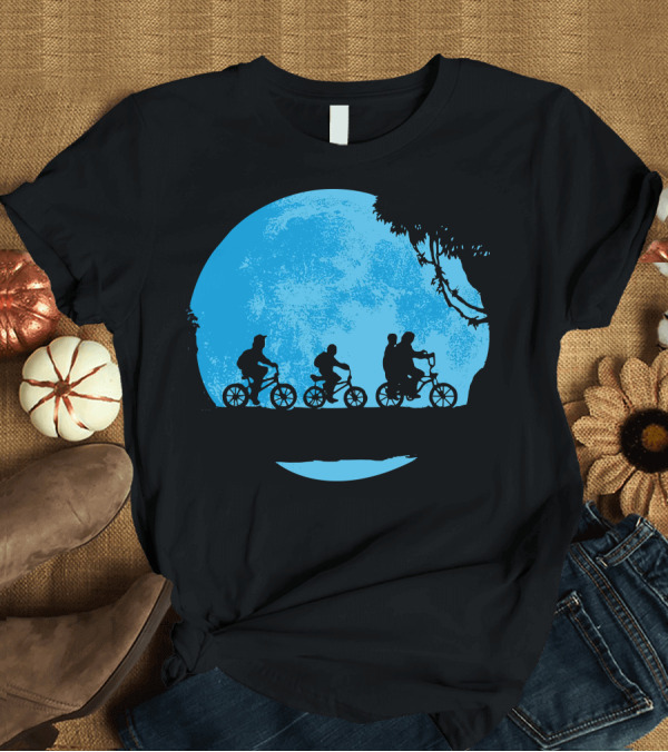 T-Shirt: Stranger Things Bicycle Adventure Under the Moon T-Shirt Stranger Things Bicycle Adventure Under the Moon T-Shirt