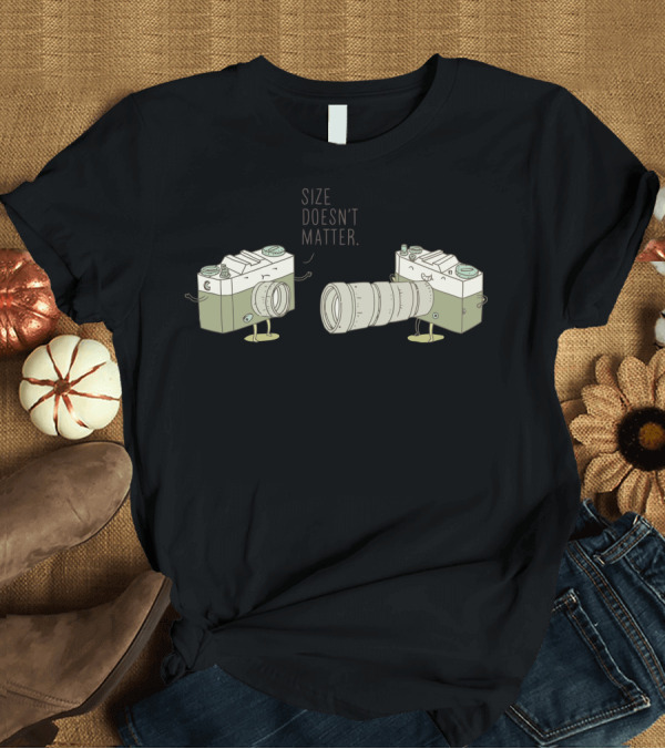 T-Shirt: Size Doesn't Matter Camera Humor Cartoon T-Shirt Size Doesn't Matter Camera Humor Cartoon T-Shirt