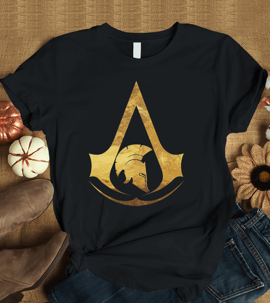 Assassin's Creed Odyssey Spartan Helmet in Golden Assassin Insignia T-Shirt