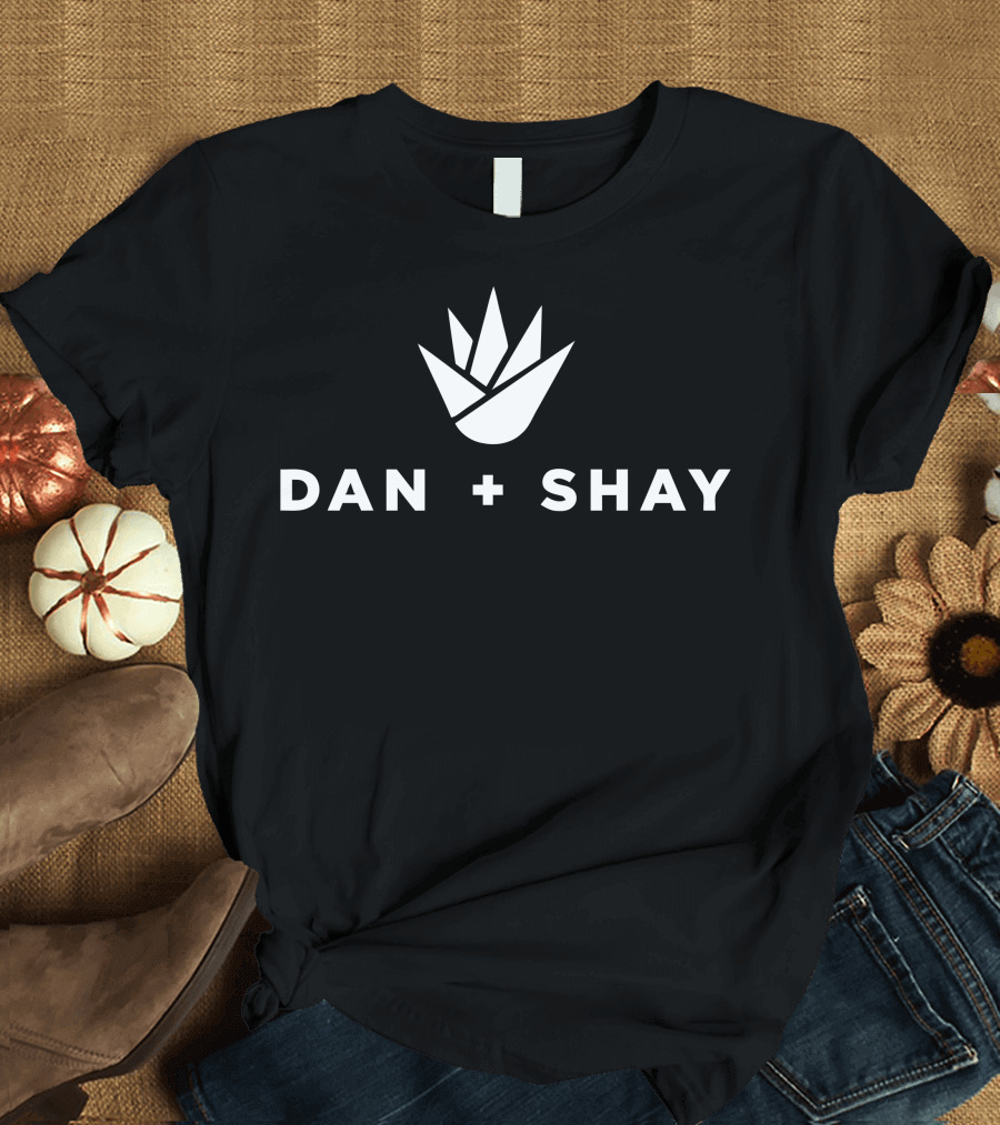 DAN + SHAY Dark Agave T-Shirt